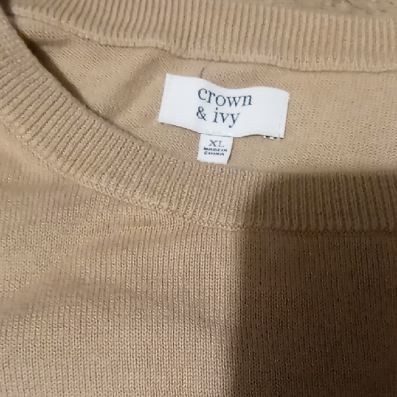 Lot of Three Sweaters with Dog, bird, and Soldiers designs. - Picture 6 of 6